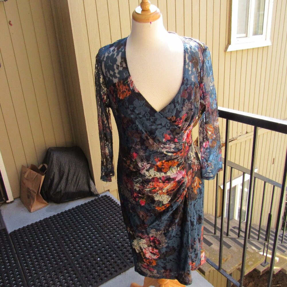 #179  NEW WOMEN'S COLORFUL FULL LACE DRESS BY PHASE EIGHT  (SIZE 14US / 18UK)